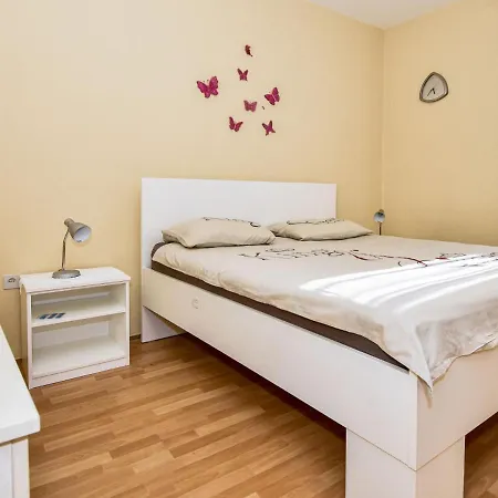 Zorka By Interhome *